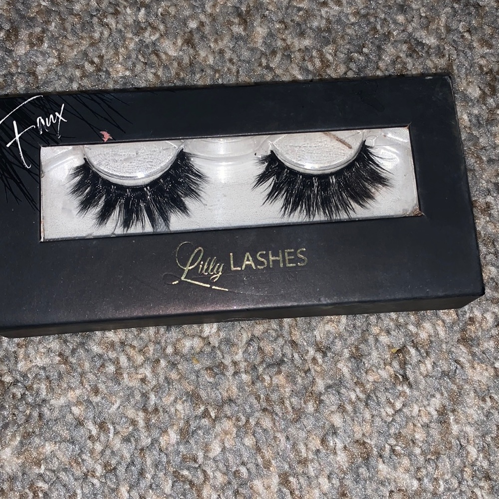 Lilly Lashes Style Sonoma